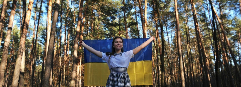 Брутальна жінка (18+) Cover Image